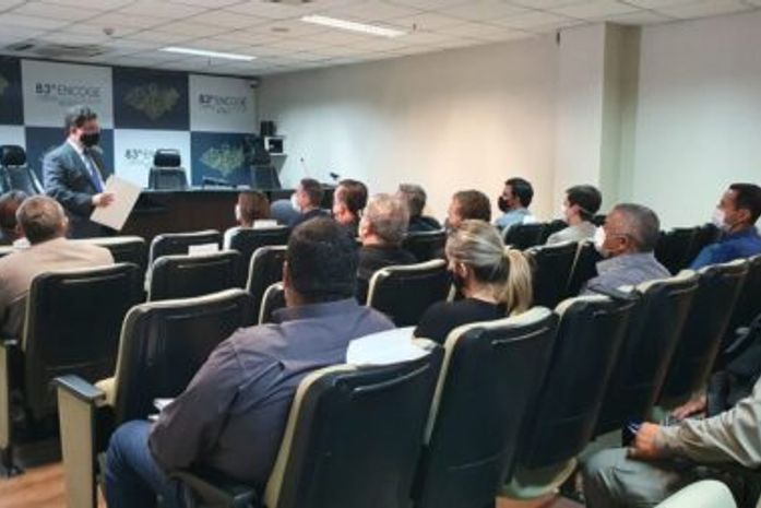 AMA entrega listagem de taxistas que atuam na região Metropolitana ao Tribunal de Justiça