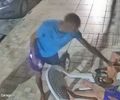 PM prende suspeito de envolvimento em roubos na Ponta da Terra; acusado usava mesma roupa dos crimes