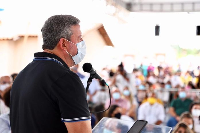 Presidente da Câmara e ministro do Desenvolvimento Regional entregam 300 casas em Junqueiro