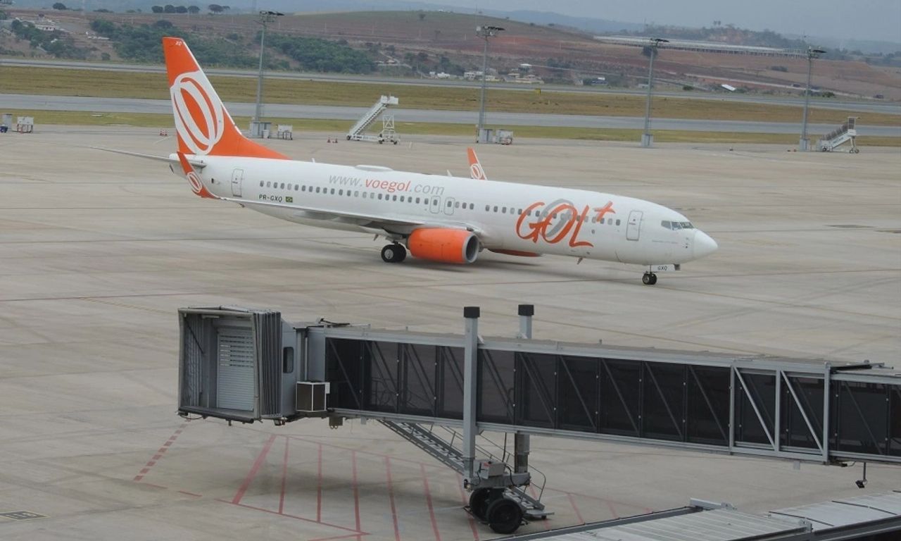 Confira 11 dicas para você economizar nas viagens de avião e hospedagem Confira 11 dicas para você economizar nas viagens de avião e hospedagem