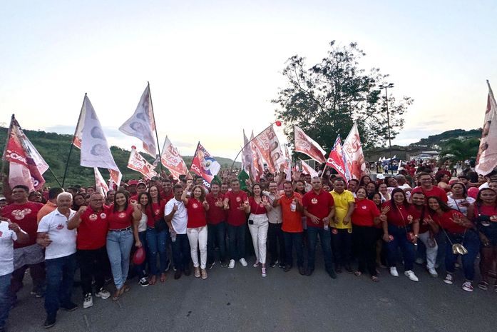 Caminhada de Neno Freitas arrasta multidão em Branquinha