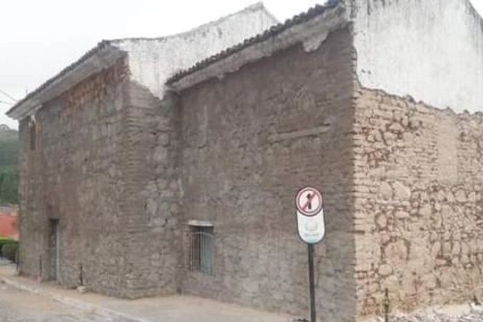 Fachada de Igreja histórica é destruída durante reforma no Sertão de Alagoas