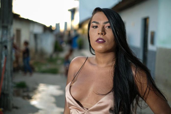 Danny Bond anuncia live com doações para o projeto "Arte Que Te Quero Viva"