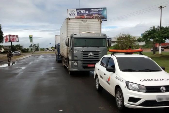 Carga irregular de bebidas alcoólicas, avaliada em R$ 330 mil, é apreendida na AL-220