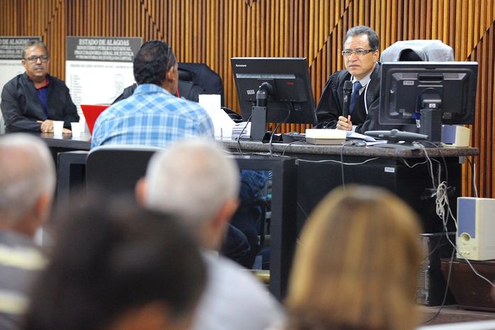 Júri absolve policiais militares acusados de chacina