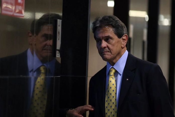 Roberto Jefferson é transferido para hospital privado no Rio