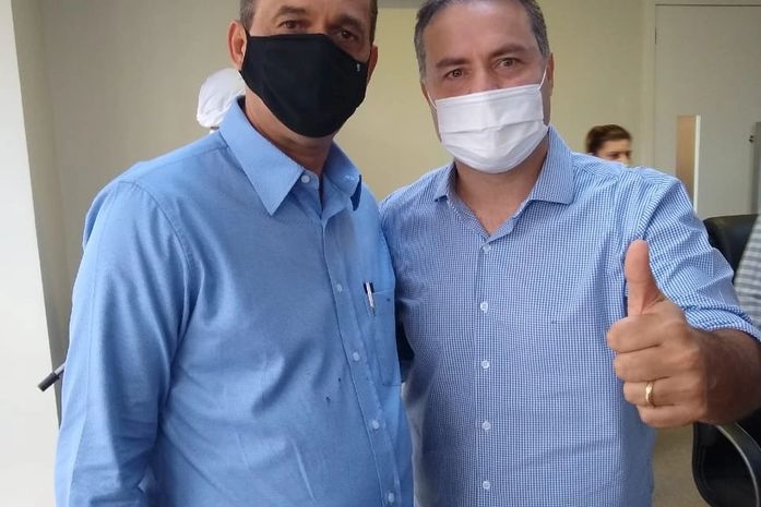 Prefeito Marlan Ferreira assina ordem de serviço, junto ao Governo do Estado, para construção de escola em Limoeiro de Anadia