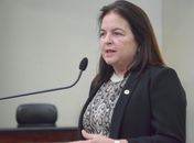 Nova Lei: de autoria da deputada Fátima Canuto, escolas e hospitais devem instalar painéis fotovoltaicos de energia elétrica