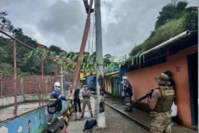 Polícia apreende câmeras e armas usadas por facção para monitorar chegada de viaturas em Maceió