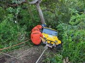 Buggy capotou e caiu em uma ribanceira em São Miguel dos Milagres