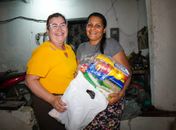 Prefeitura de Porto Calvo doa cestas e kits de higiene pessoal para moradores da Usina Santa Maria, zona rural do município