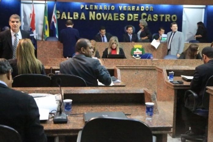 Legislativo recebe Plano Municipal de Educação para apreciação