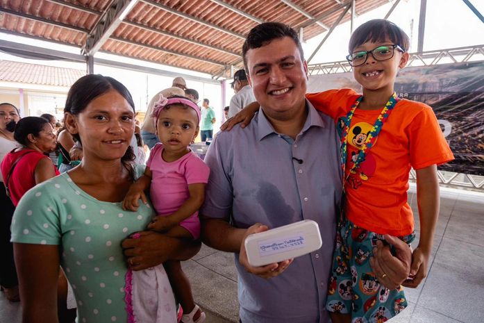 Prefeitura de Rio Largo entrega mais de 600 óculos de grau e amplia acesso à saúde visual no município