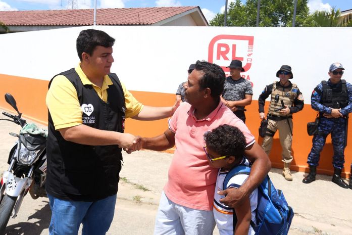 Secretário Carlos Gonçalves acompanha reforço no efetivo de guardas municipais na ronda escolar em Rio Largo