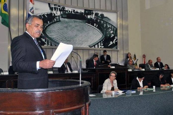 Trecho Pindorama ao Bolivar na Al-110 tem ordem de serviço assinada por Renan Filho