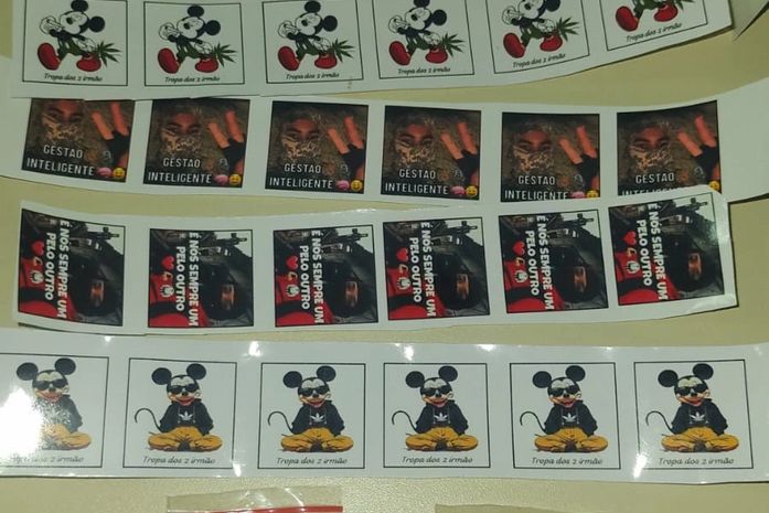 Jovem é preso por tráfico de drogas com embalagens ilustradas com personagens infantis