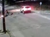 Vídeo mostra momento em que motociclista é arremessado após colisão em Penedo