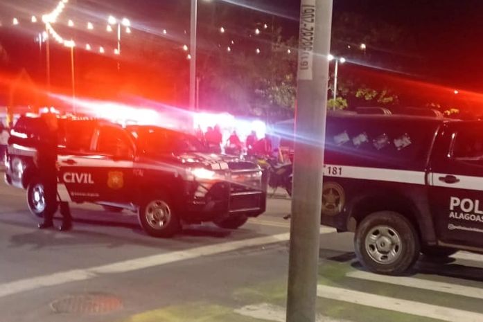 Homem é assassinado a tiros na orla de Pajuçara; PC apura motivação