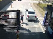 Ataque de fúria: motorista de app causa destruição e assusta moradores de condomínio em Maceió 