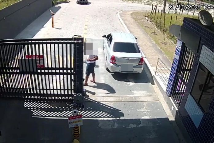 Ataque de fúria: motorista de app causa destruição e assusta moradores de condomínio em Maceió