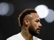 Justiça mantém interdição de lago artificial na mansão de Neymar