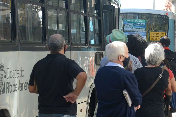 Estados e municípios podem solicitar gratuidade no transporte público