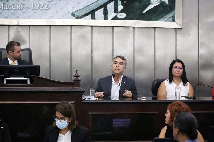 Em ação pioneira, deputado Rafael Brito promove audiência pública sobre o Novo Ensino Médio