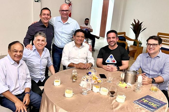 Paulo Dantas elogia gestão de Júlio Cezar 
durante encontro com empresários do setor atacadista
