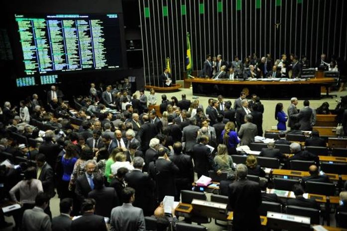 Deputados votando reforma política (?)