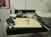 Insalubridade: casa especializada em sushi é interditada pela Vigilância Sanitária, na Serraria