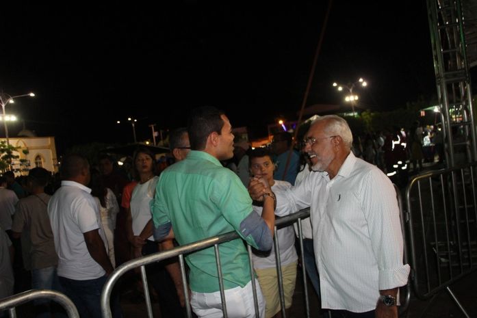Prefeitura de Delmiro Gouveia realiza Festa de Réveillon e reúne milhares de pessoas.