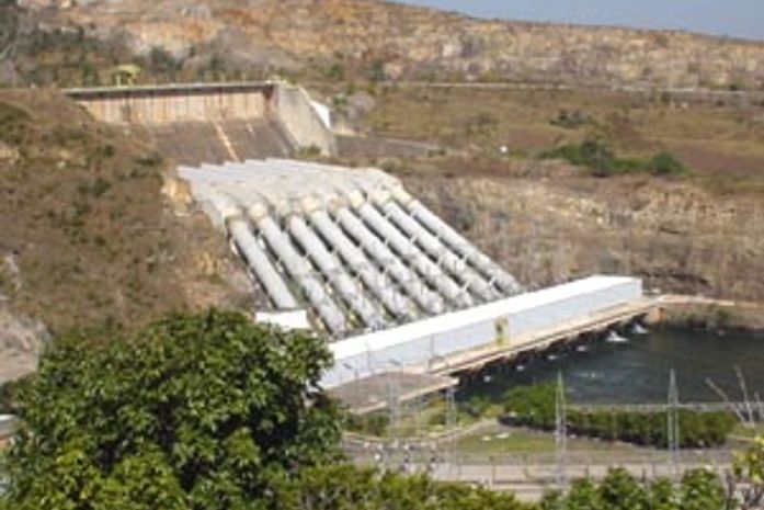 Furnas abre inscrição para 1.664 postos, em 11 Estados