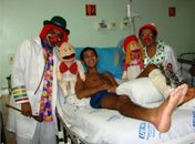 Terapia do Riso leva alegria para UE do Agreste 