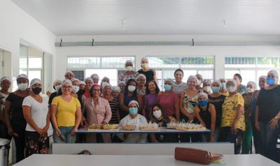 Mulheres realizam capacitação para merendeiras em Maceió: “importante para a escola e alimentação familiar”