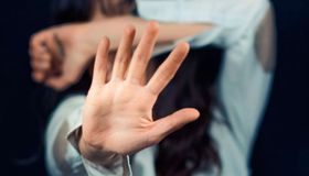 Mulher foge de Pernambuco após ameaças do ex e é assassinada enquanto dormia no interior de Alagoas