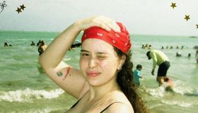 Cantora alagoana celebra nova fase no single “é assim que deve ser”, com lançamento no dia 25 de fevereiro