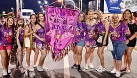 Bloco Arsal Lilás combate a importunação sexual no Jaraguá Folia