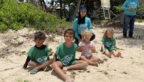 IMA/AL promove mutirão de limpeza e plantio de restinga em praia da Garça Torta