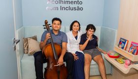 “Me sinto vista além do diagnóstico”, diz mulher autista e mãe de dois filhos com TEA