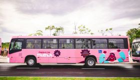 Mulher trans é impedida de embarcar em “Ônibus da Mulher” em Maceió; DMTT reforça que acesso é permitido