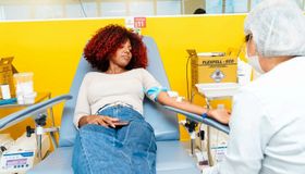 Hemoal faz coleta externa de sangue na Escola de Enfermagem Santa Juliana, nesta terça (14), em Maceió