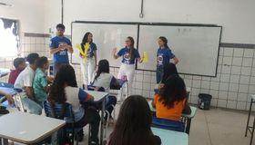 Samu conscientiza sobre trotes e noções de primeiros socorros