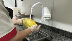 Nutricionista do HGE orienta como evitar intoxicação alimentar e alerta para riscos da má conservação dos alimentos