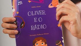 Escritora Karla Dias reflete sobre escuta ativa e relações afetivas em novo livro infantil “Oliver e o Rádio”