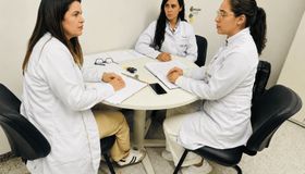 Transtornos alimentares exigem diagnóstico precoce e apoio familiar, alertam especialistas