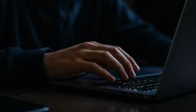 Red pill, incel e sigma: conheça as palavras da machosfera que espalham misoginia nas redes