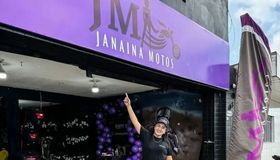 Empreendedora transforma paixão pelo setor automotivo em exemplo de liderança feminina