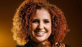 Dona Flô realiza show em homenagem a Belchior em Alagoas