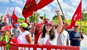 Teca Nelma recebe apoio do MST em candidatura à Assembleia de Alagoas