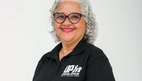 Na corrida pelo governo de AL, Lenilda Luna propõe estatização de serviços, emprego público e políticas para mulheres